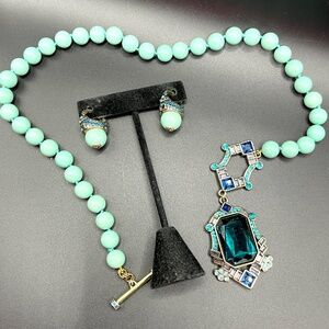 Heidi Daus Classic Edition Shades of Blue Necklace Pierced Earrings Set in Box